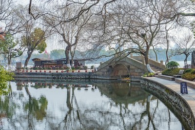 嘉兴红船 红色精神与江南美景的完美交融